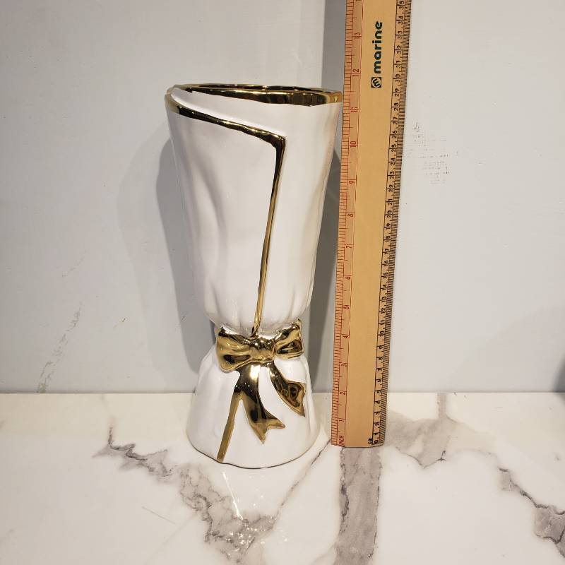 Vase NC 25-34-B