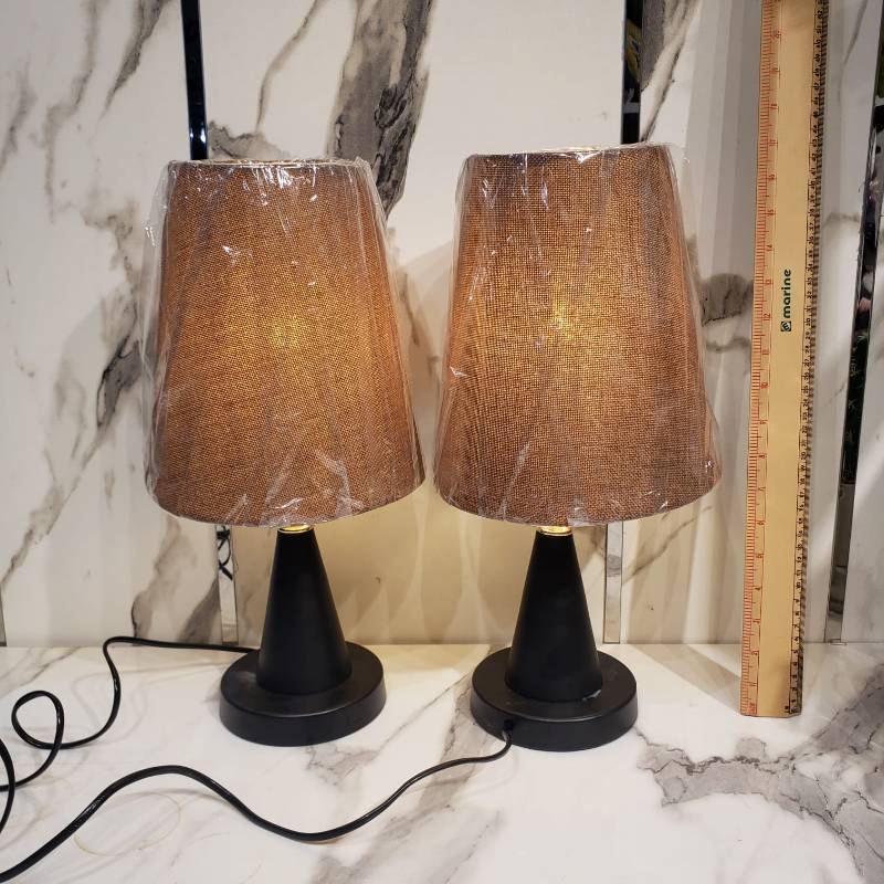 Black Base Lamp Medium Each Piece