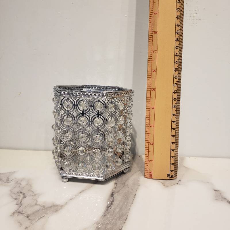 Pen Holder