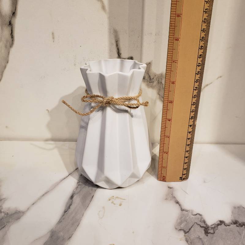 Modern Series Vase 16