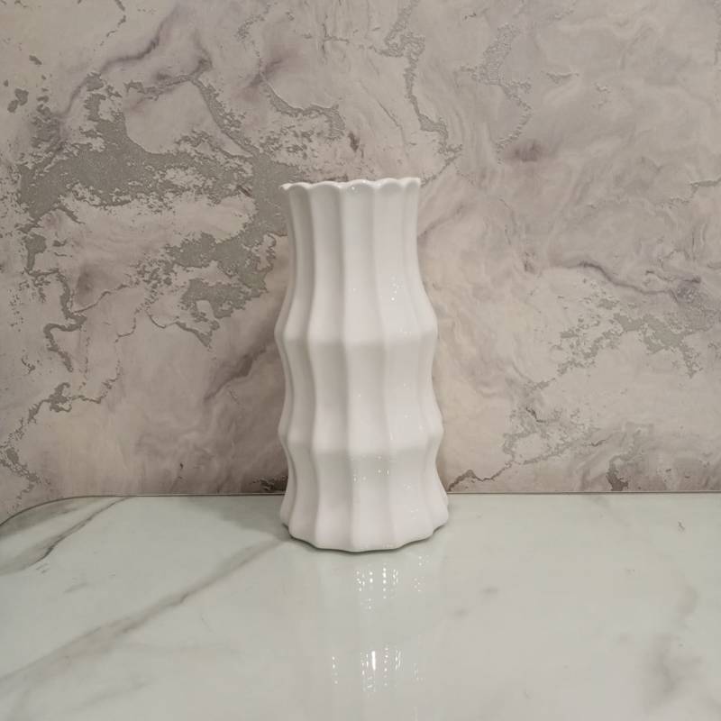 White Vase 5 Size- M