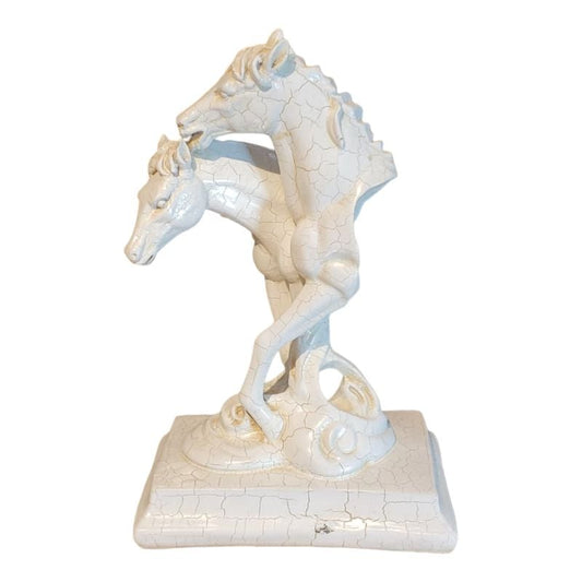 2 Horses Statue
