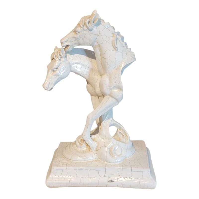 2 Horses Statue