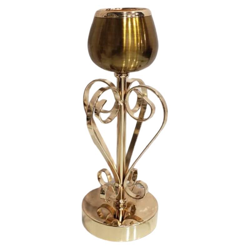 Heart-shaped Candle Stand