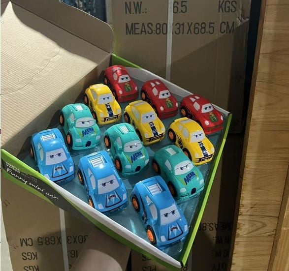 Dinki Car 12 pcs Box 2