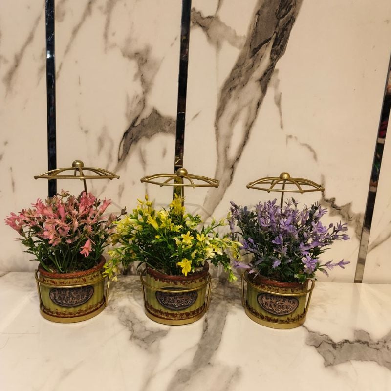 Metal Umbrella Stand Pot