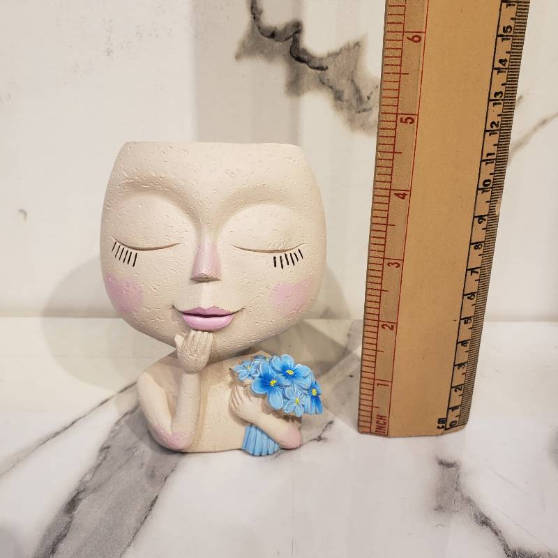 Resin Doll Vase NC 4