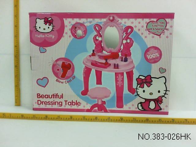Hellokitty Makeup Table Set. W/Light&Mus