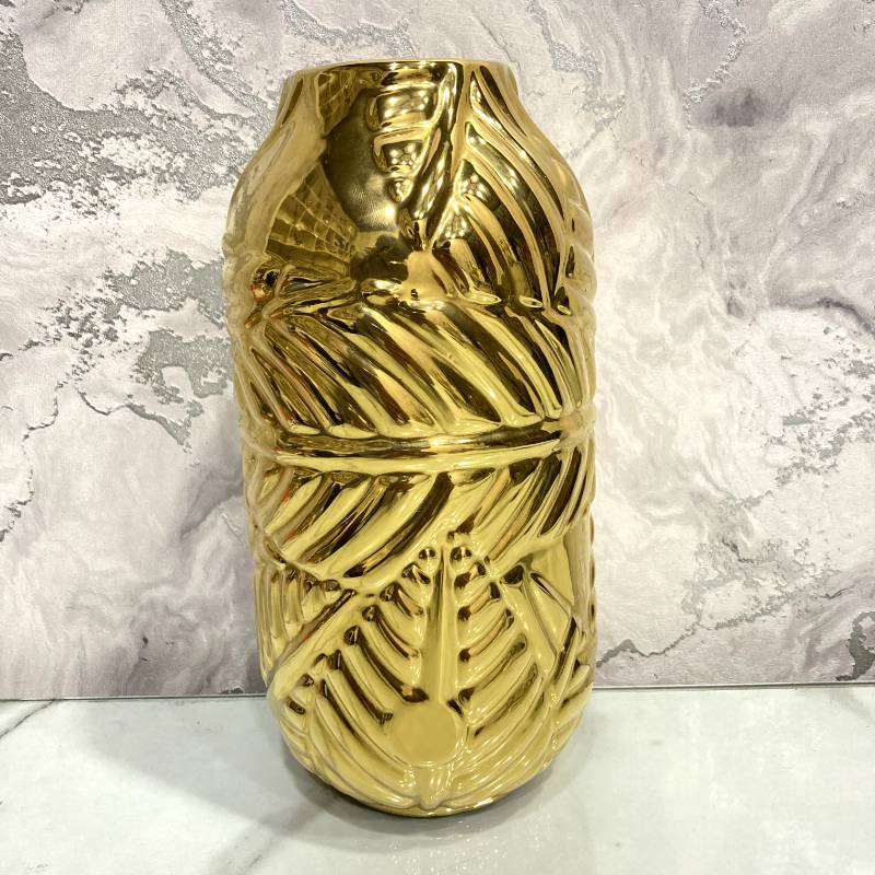 Golden Vase 10