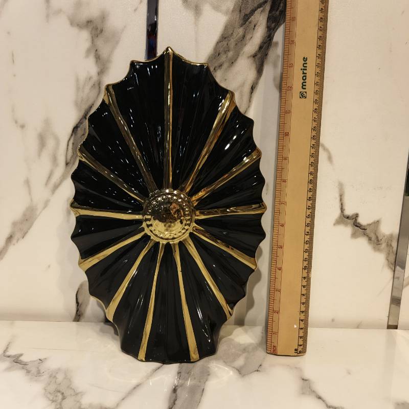 Leaf Shaped White Vase New 2