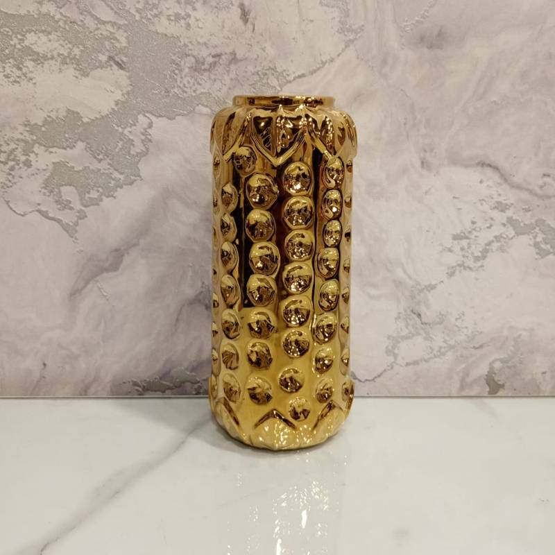 Gold Vase 1