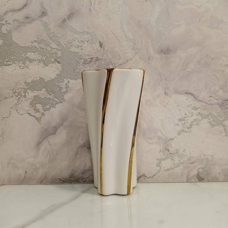 White Vase 6 Size- S