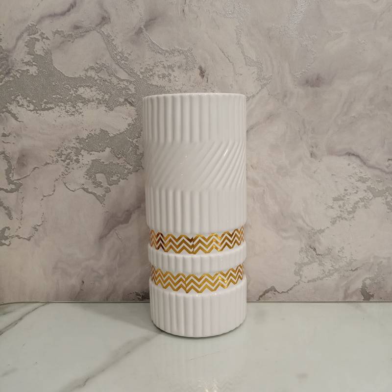 White Vase 4 Size- S